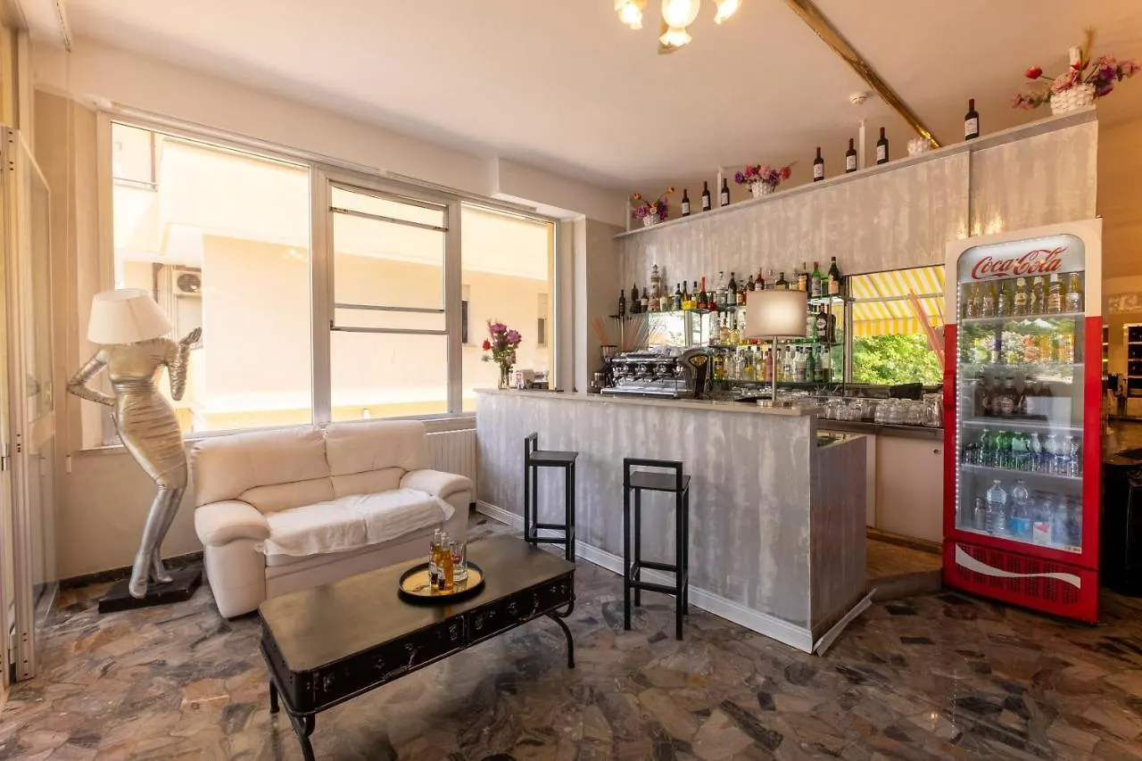 Hotel Giumer Rimini 3*,