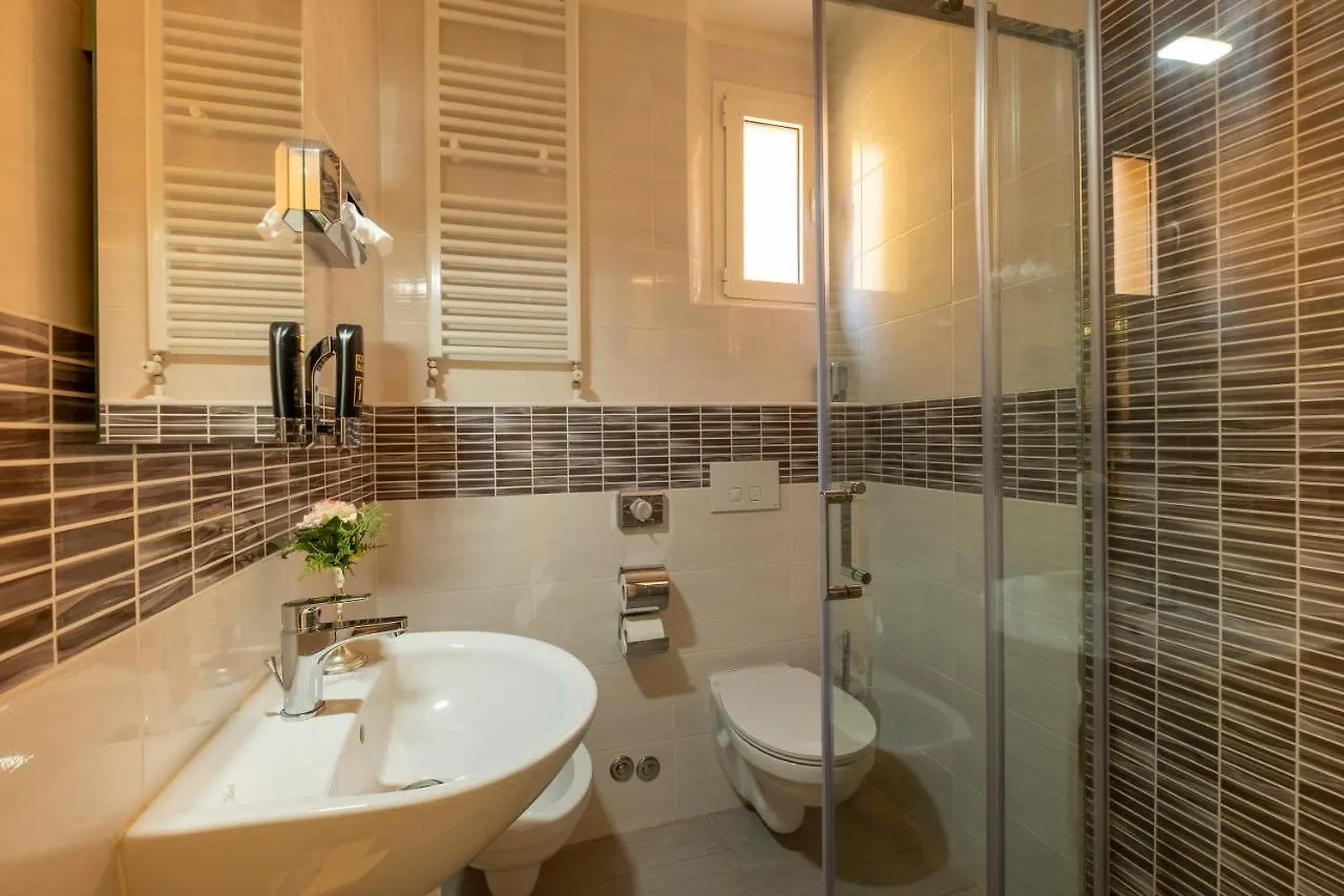 Hotel Giumer Rimini